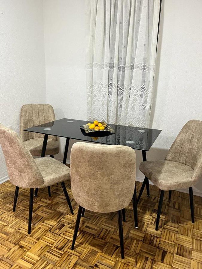Stan Na Dan Kozarska Dubica Leilighet Bosanska Dubica Eksteriør bilde